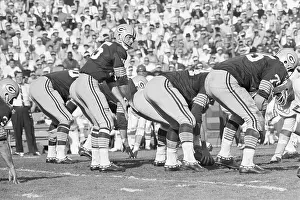 Quarterback Prints: Bart Starr Set to Receive Football Snap