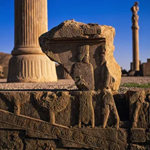 Images Dated 10th September 2014: Bas-relief with Persian guard