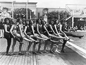 Contestant Prints: Bathing Beauty Contestants/One Leg Up