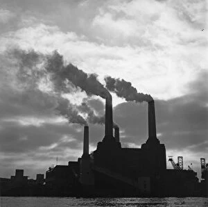 Images Dated 24th February 2012: Battersea Power Station