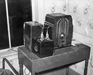 Radio Prints: Battery Operated Radio Of The 1930'S