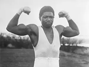Heavyweight Prints: Battling Siki Shows Muscle