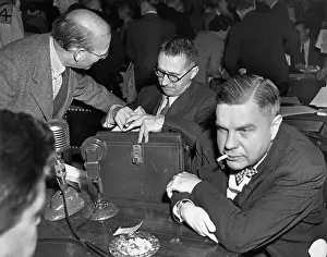 Huty32804 Prints: Baumgardt, Brecht And Kenny Before HUAC Hearing