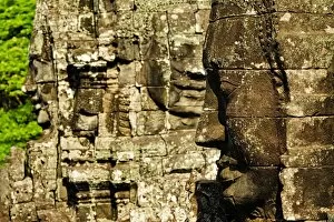 Images Dated 12th April 2014: Bayon faces seen from the side