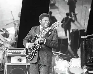 BB King Performing