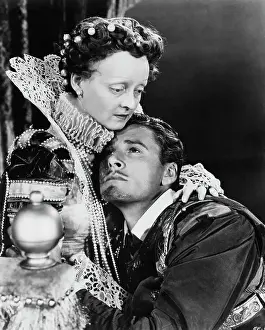 Hugging Prints: B.Davis As Queen Elizabeth W/Errol Flynn