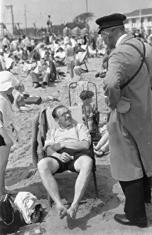 Deckchair Prints: Beach Attendant