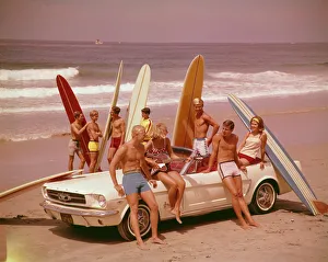 Group Of People Gallery: Beach Party