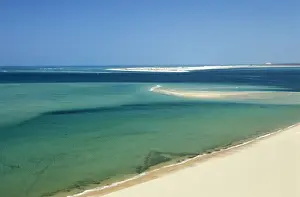 Mozambique Prints: Beach Scene