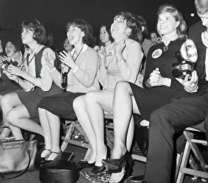 Message Pin Prints: Beatles Fans Cheering at Washington Coliseum