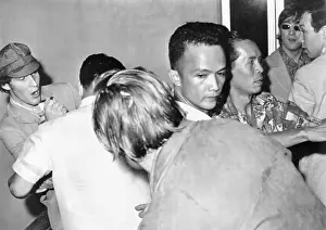 Beatles Getting Jostled at Philippine Airport
