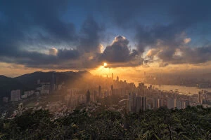 Images Dated 27th June 2015: beautiful Hong Kong sunset scene