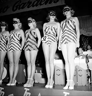 5 7 15 Beautifullegscompetition Prints: Beautiful Legs Contest At Casino Gardens In LA
