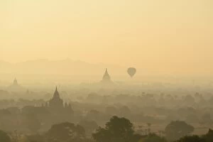 Images Dated 16th January 2016: Beautiful pagodas landscape of Old Bagan, Myanmar