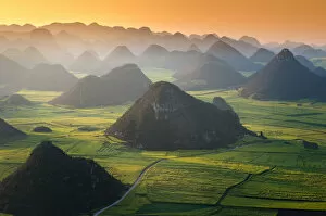 Images Dated 28th February 2014: Beautiful sunset over Luoping, China