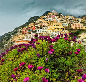 Images Dated 16th March 2011: Beautiful town of Positano, Italy