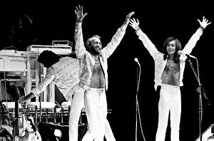 Performing Prints: Bee Gees in New York