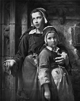 Edward Gooch Photography Collection: Beggar Girls