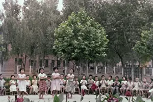 Arms Folded Prints: Beijing Kindergarten