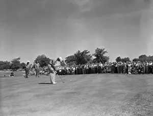Birmingham Prints: Ben Hogan Sinking a Putt