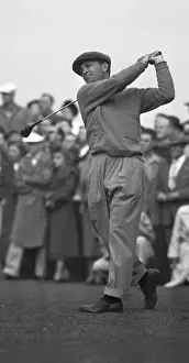 Ben Hogan Swinging Golf Club