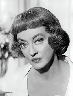 Bette Davis In Dead Ringer