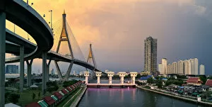 Images Dated 10th May 2017: Bhumibol bridge across the Chao Phraya river Bangkok, Thailand