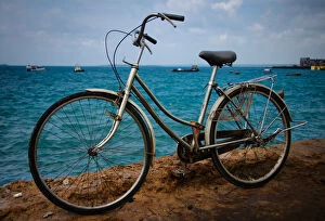 Images Dated 11th January 2010: Bicycle Near the Waters Edge