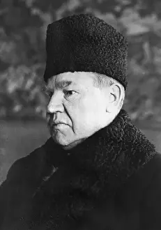 Socialist Prints: Big Bill Haywood Wearing Fur Cap