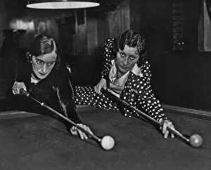 The Keystone Press Agency Collection: Billiards Ladies