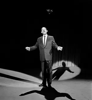 Acr07160becks Prints: Billy Eckstine Performing