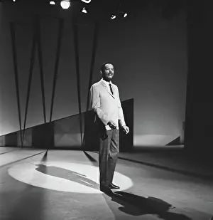 Acr07160becks Prints: Billy Eckstine Performing