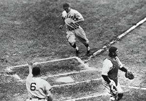 Huty31924 Prints: Billy Herman - 1935 World Series