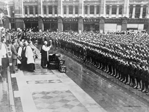 Good Luck Prints: Bishop Blessing British Troops in London