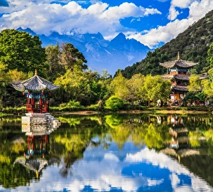 Images Dated 8th October 2012: Black Dragon Pool, Lijiang Yunnan China