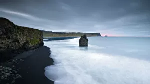 Images Dated 6th October 2017: BLACK SAND BEACH OF VIK, ICELAND