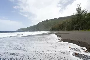 Big Island Gallery: Black sandy beach, Waipio Valley, Big Island, Hawaii, USA