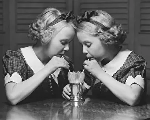 Images Dated 5th April 2006: Black and white, Photography, Head and shoulders, Sitting, Drinking, Well-dressed