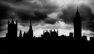Palace of Westminster Collection: Black and white sunset at Westminster abbey