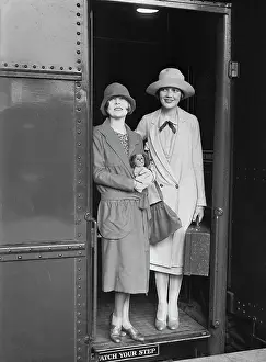 Passenger Car Prints: Blanche Sweet Posing with Lois Wilson