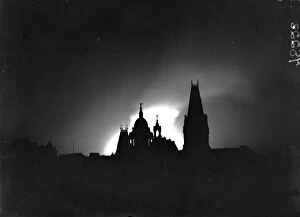 The Blitz World War II (September 1940-May 1941) Gallery: Blitz Skyline