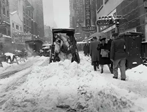 Huty30058 Prints: Blizzard Hits Manhattan