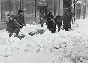 Huty30058 Prints: Blizzard Hits New York