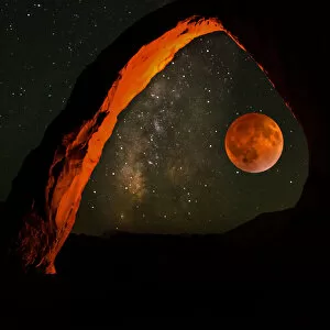 Spectacular Blood Moon Art Gallery: Blood Moon through Corona Arch Composite
