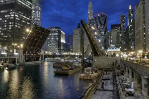 World Famous Bridges Collection: Blue Hour on the Chicago River