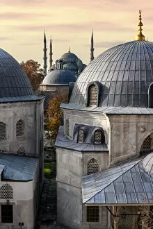 Images Dated 15th April 2015: Blue Mosque
