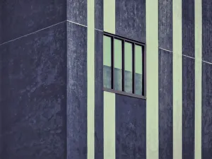 Images Dated 21st December 2019: Blue Striped Room