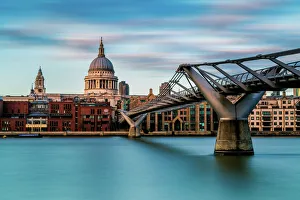 Landmark Gallery: Blue Thames