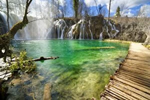 Images Dated 3rd April 2015: Empty boardwalk by waterfalls at Plitvice Lakes