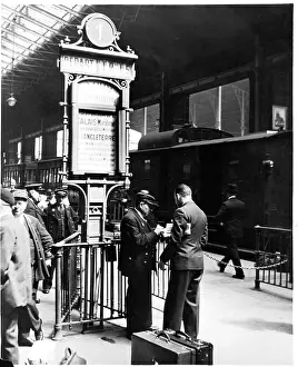 Lac0047 Prints: Boat Train Departing From The Gare de Nord In Paris, France